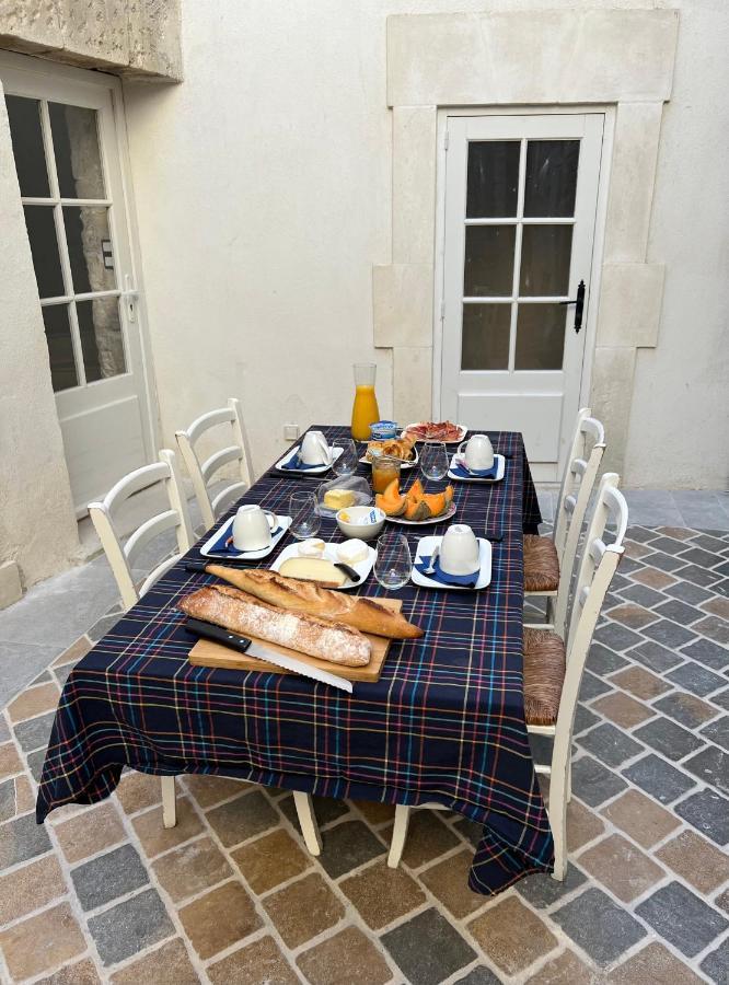 Bed and Breakfast Le Regardeur Saint-Rémy-de-Provence Exterior foto